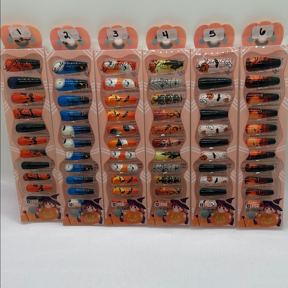 Halloween Themed Nails Set